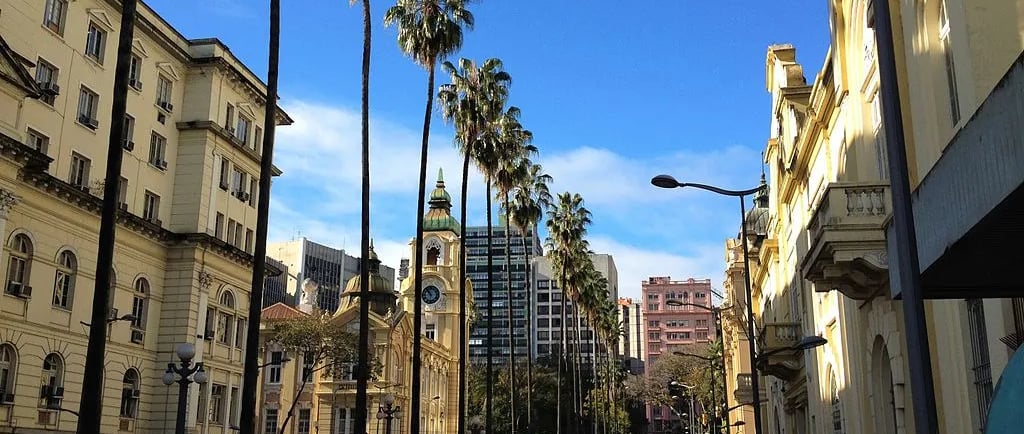 Imediações da Praça da Matriz em Porto Alegre