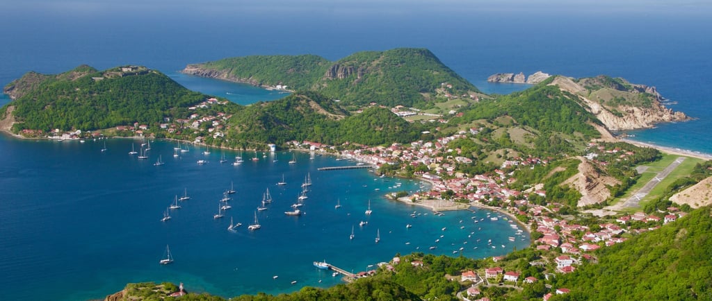 vue d'une baie et de l'océan