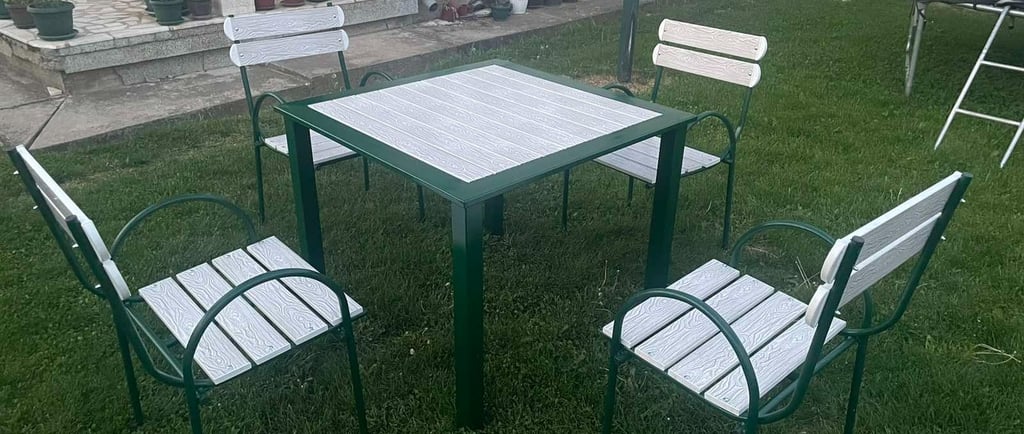 drvometal, drvo metal, nameštaj, police, stolovi, stolice, ograde, ograda, kapija