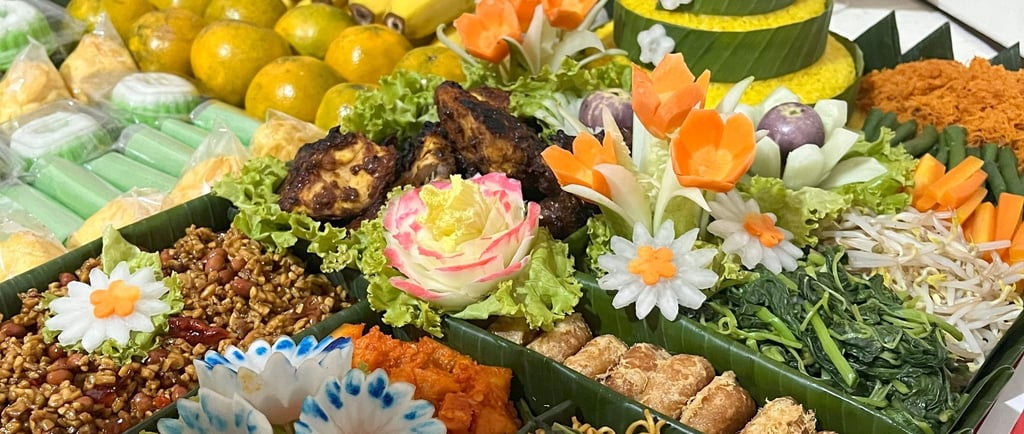 Tumpeng sederhana tapi menarik