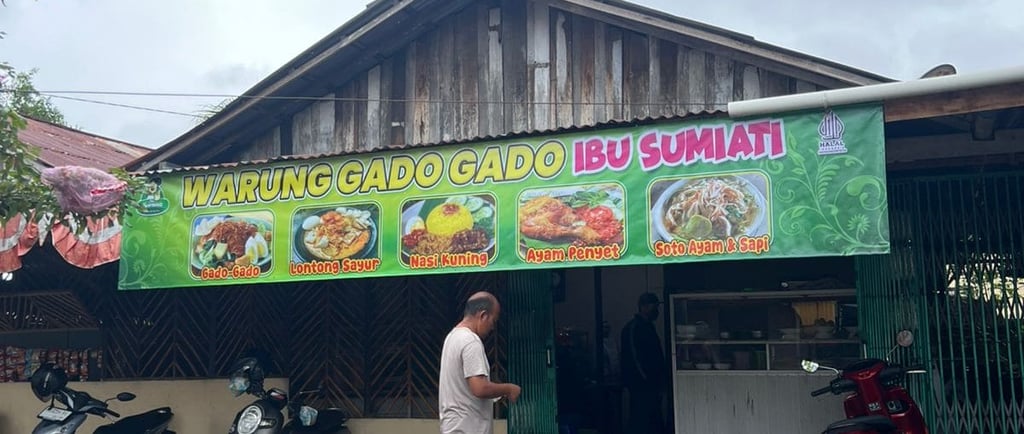 Gado-Gado Ibu Sumiati: Gado-Gado Terenak di Kota Pontianak, Lokasi di Jl. M. Sohor Gg. Pancawarna