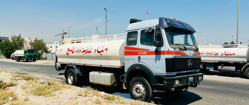 تنكر مياه الديرة