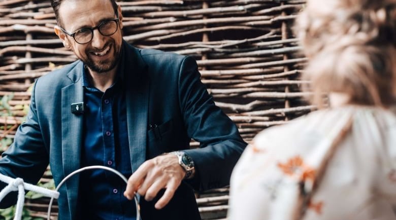 benefits of hiring a birmingham wedding magician
