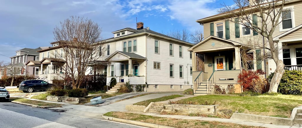 duplex houses on a quiet Catonsville Maryland street