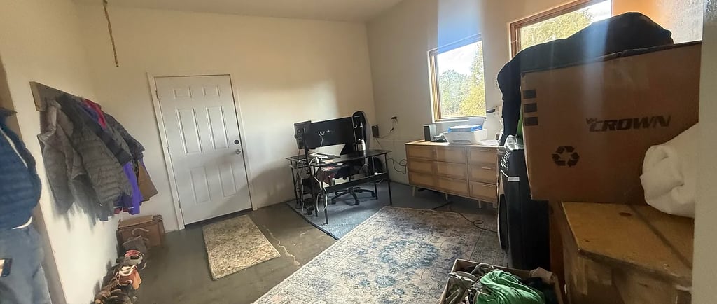 real estate photography Clutter distracts