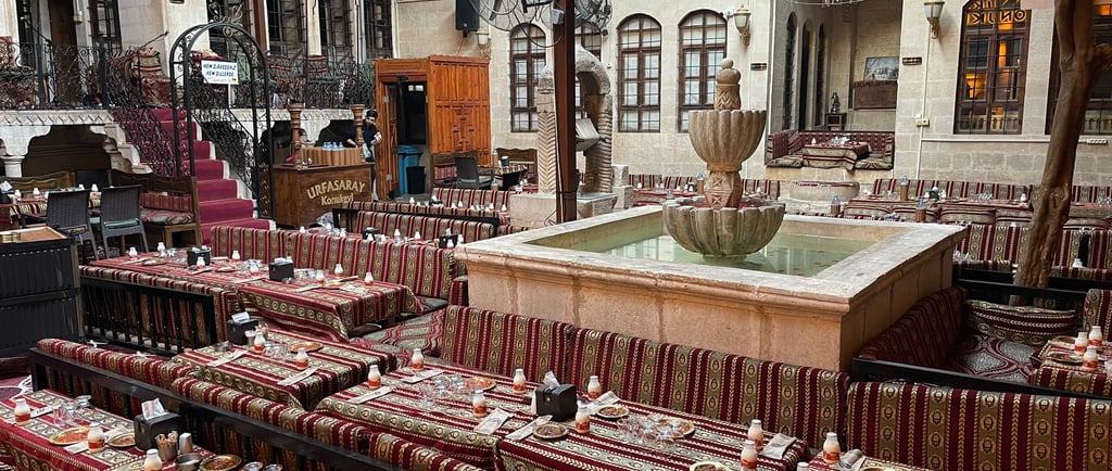 Urfa Saray Konukevi Sıra Gecesi