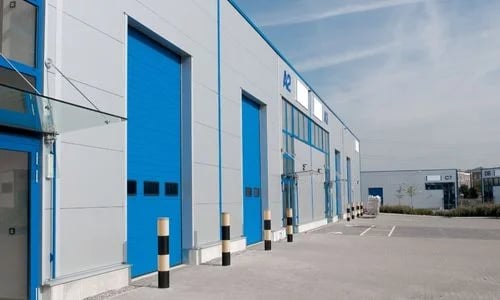 Informe pericial de daños en nave industrial