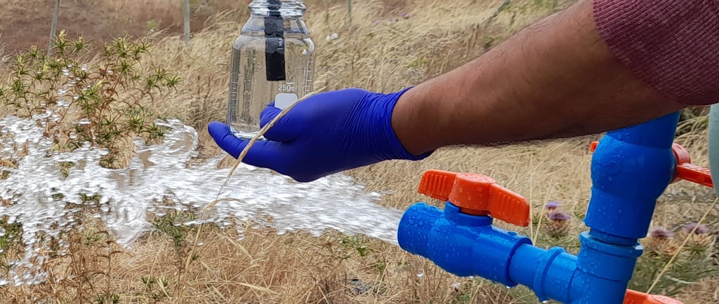 muestreo de agua de pozo