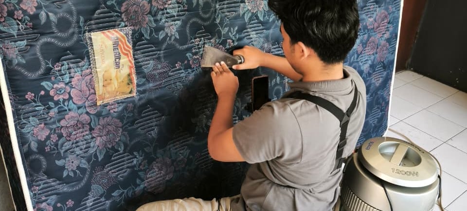 jasa cuci springbed no 1 di surabaya