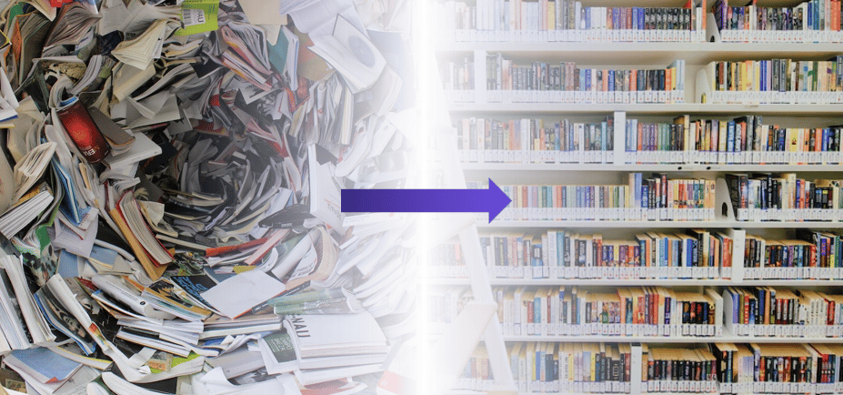 transition d'un chaos de livres à l'ordre dans une bibliothèque