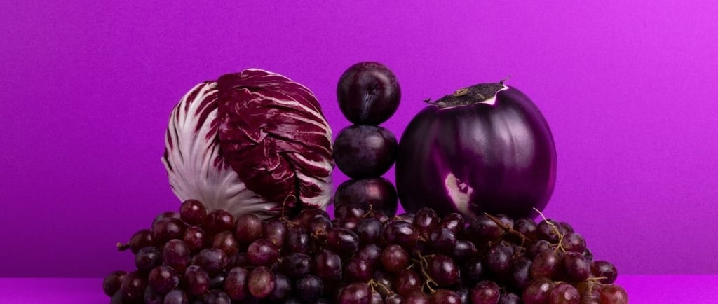     Grapes are highly sugary so pair with nuts or cheese for a balanced snack. 