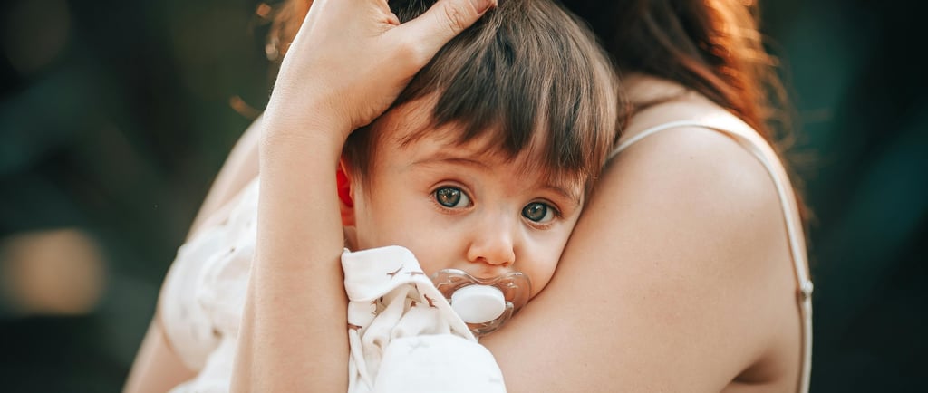 Mujer lactando embarazada despedida