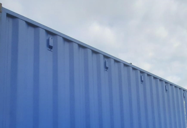 Sea container ventilation pockets
