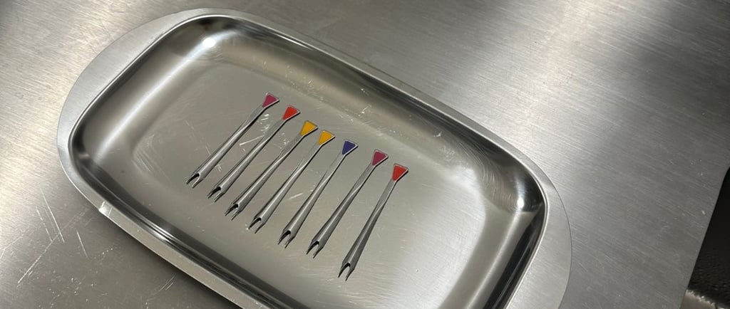 nerudijantis plienas WMF 1950s užkandžių šakutės