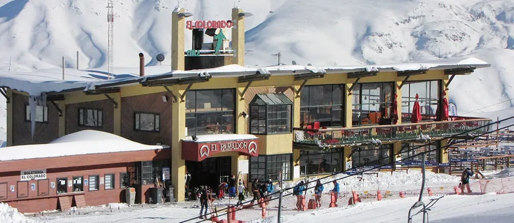 a ski lift in the snow with a ski lift el colorado chile