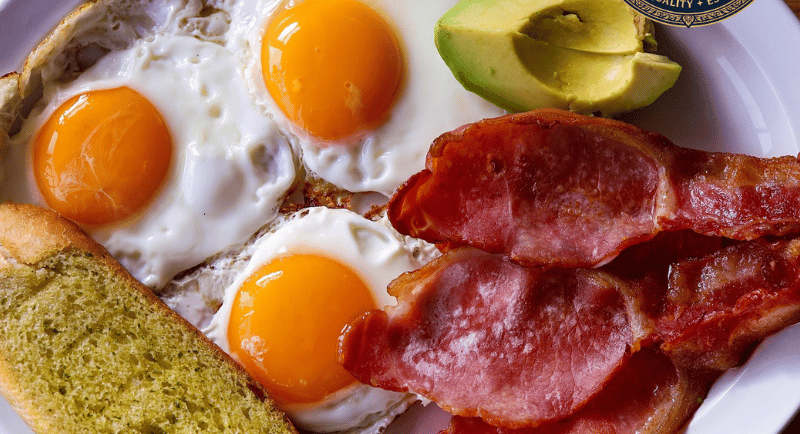 english breakfast with cambodia premium bacon