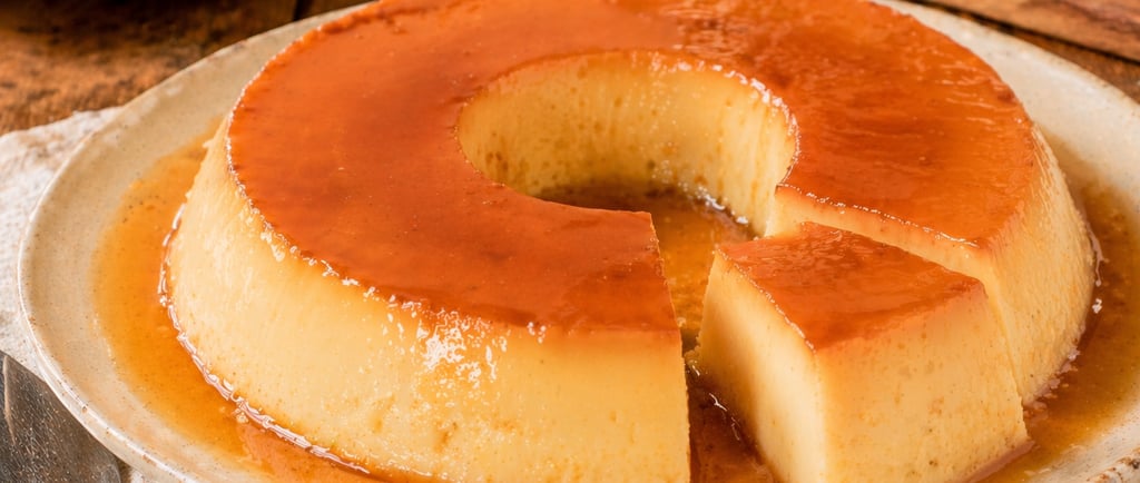 pudim de leite condensado simples e cremoso com calda de caramelo