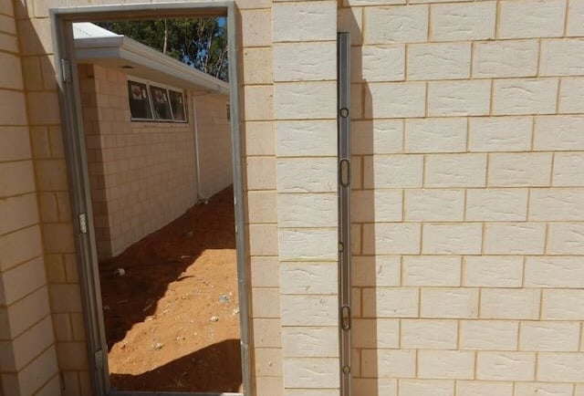 Structural wall repair to brickwork