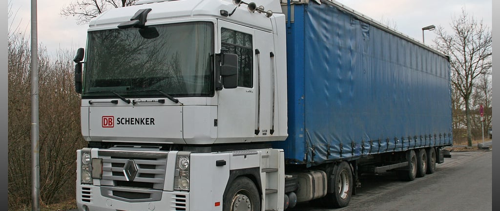 Shipping company from Jeddah to the UAE