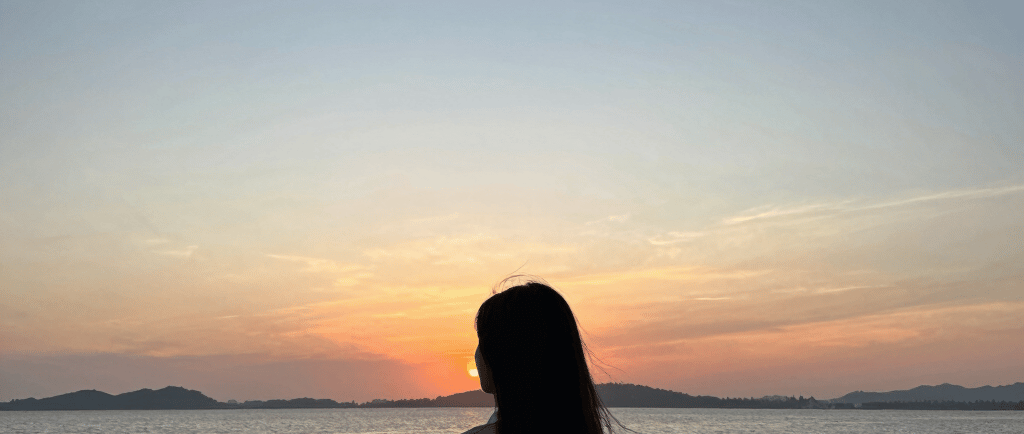 worm's-eye view photography of concrete building