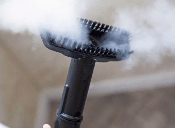 Appareil a vapeur pour traitement thermique