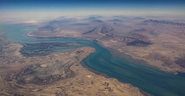 Iran Buka Kembali Selat Hormuz Secara Penuh