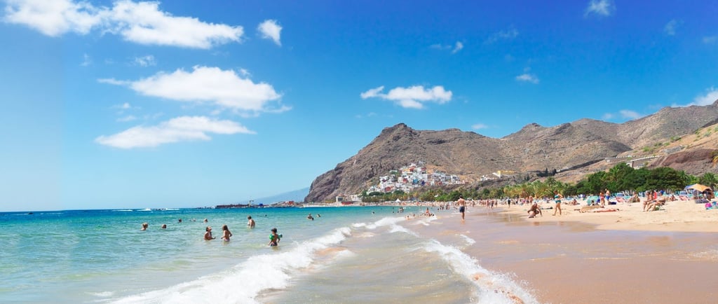 vista da praia las teresitas em tenerife