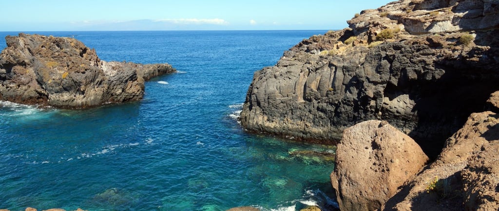 foto vista costeira ponto de mergulho em tenerife