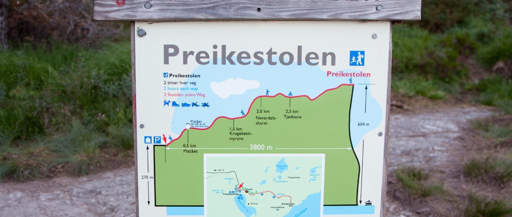 Placa do Púlpito de Preikestolen, Stavanger, Noruega.