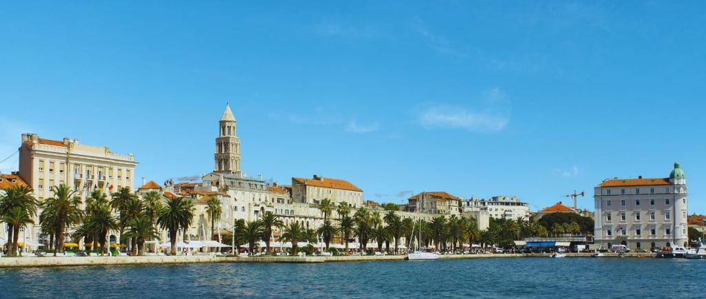vista da cidade de split na croácia