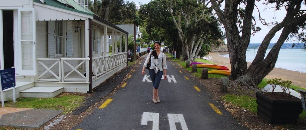 The Roaming Purser visitando Russel no Bay of Islands