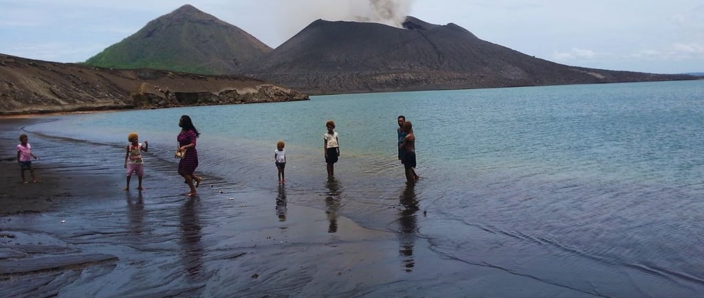 vista das criancas na praia em Rabaul 