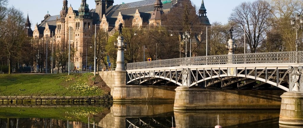 foto vista do palacio e ponte em Djurgarden