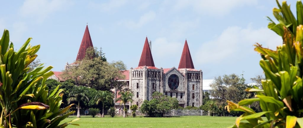 foto da igreja no centro de nukkualofa tonga