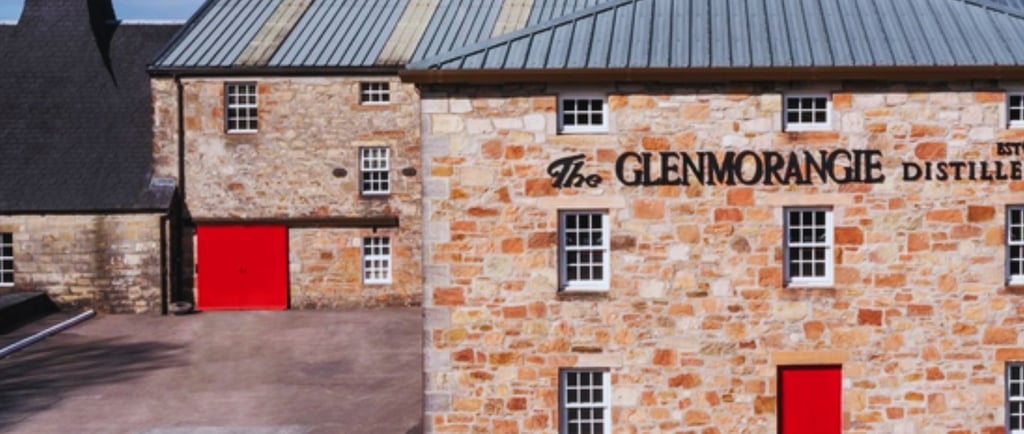 fotda destilaria Glenmorangie na Escócia