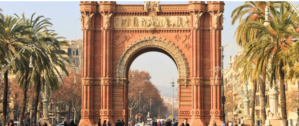 Vista do Arco de Triunfo em Barcelona