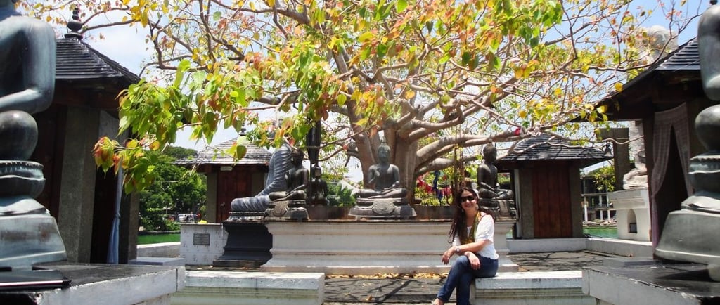 Autora em Seema Malaka, Colombo, Sri Lanka.