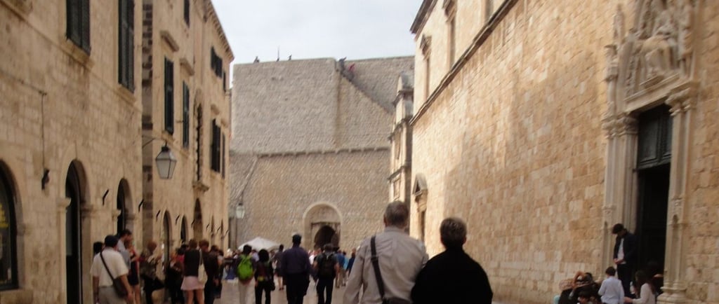 A rua Stradun em Dubrovnik.