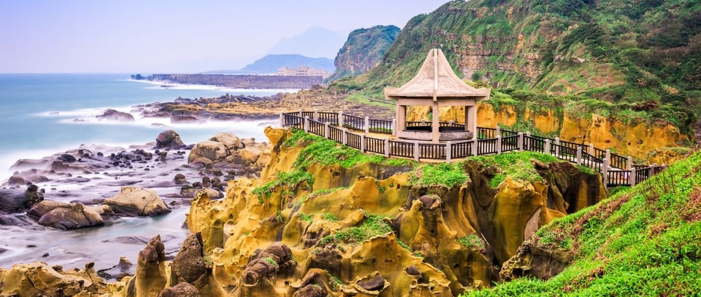 Heping Island GeoPark em Keelung com formações rochosas e cenário costeiro deslumbrante