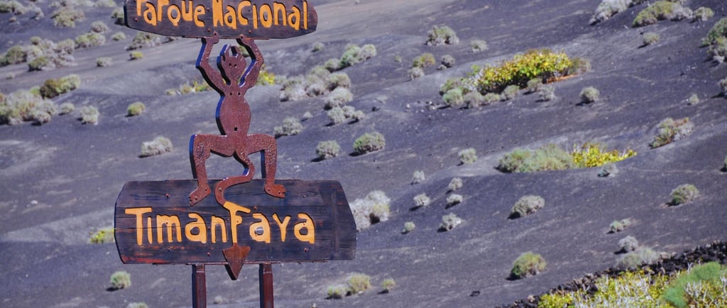 foto da placa do parque Timanfaya em Lanzarote