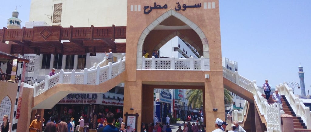 foto do mercado mutrah em muscat oman