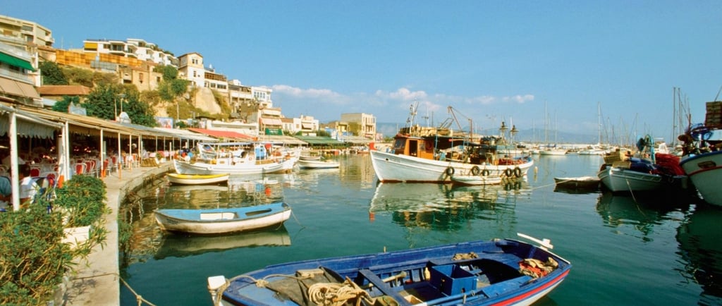 Vista da marina de Zea em Piraeus.
