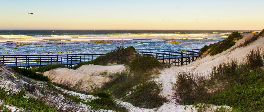 Vista da praia em fim de tarde em Port Elizabeth (Nelson Mandela Bay)