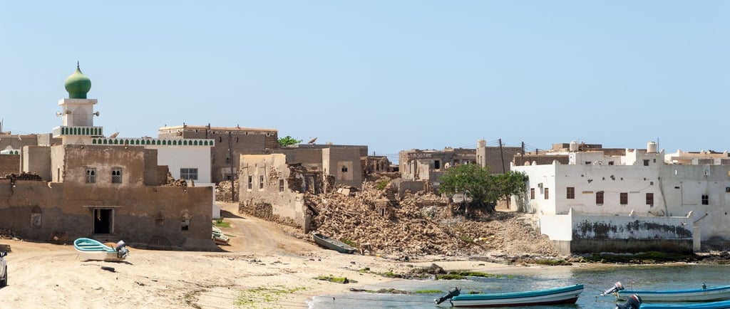 foto praia bairro costeiro em salalah oman