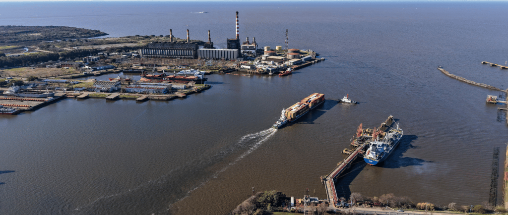 Cruzeiros pelo Rio da Prata com partida de Buenos Aires.