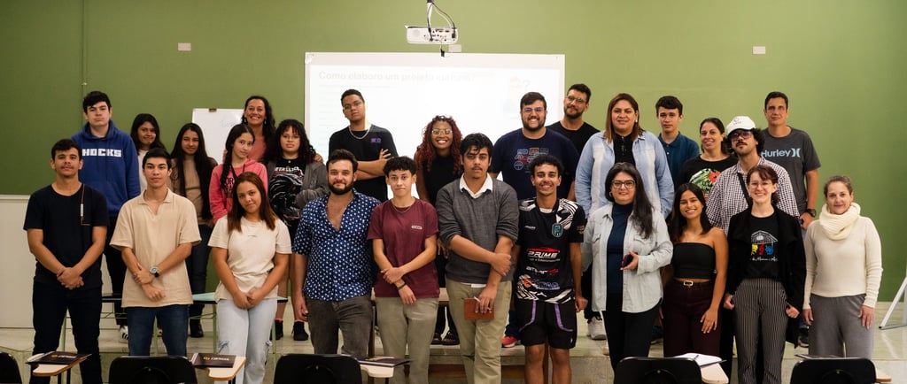 Curso de produção cultural reúne alunas e alunos do ensino médio em Tibagi. Foto: Italo Campos