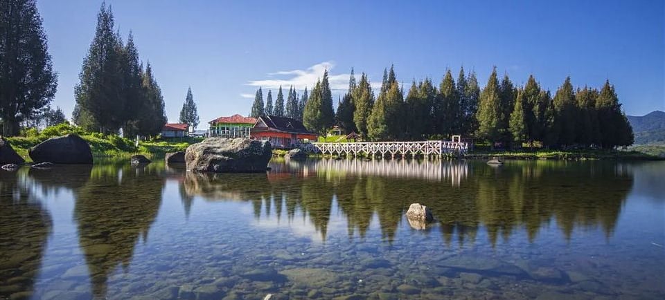 villa alahan panjang