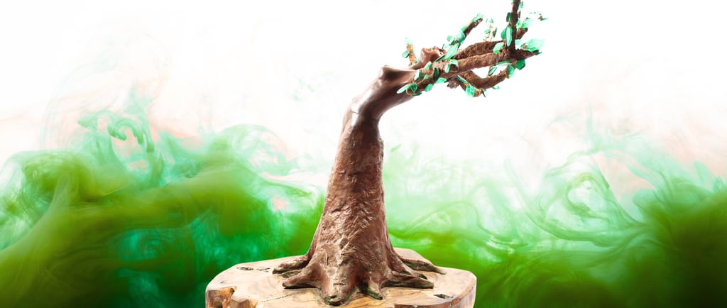 photo de la sculpture Karya, vue de profil