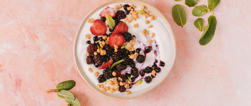Yoghurt with stewed fruit