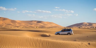 Coche con ruedas 4x4